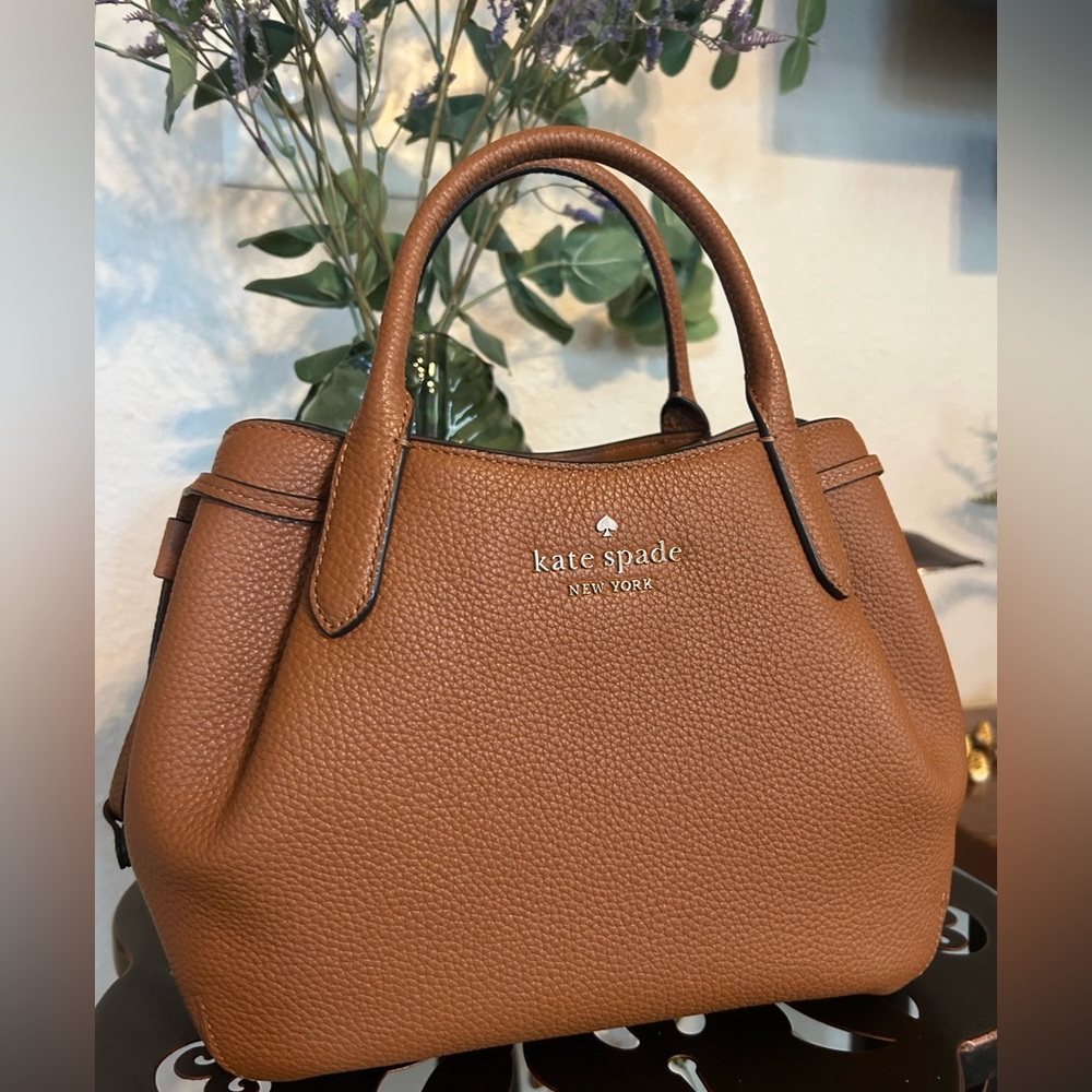 Kate Spade Small Dumpling Satchel - EUC